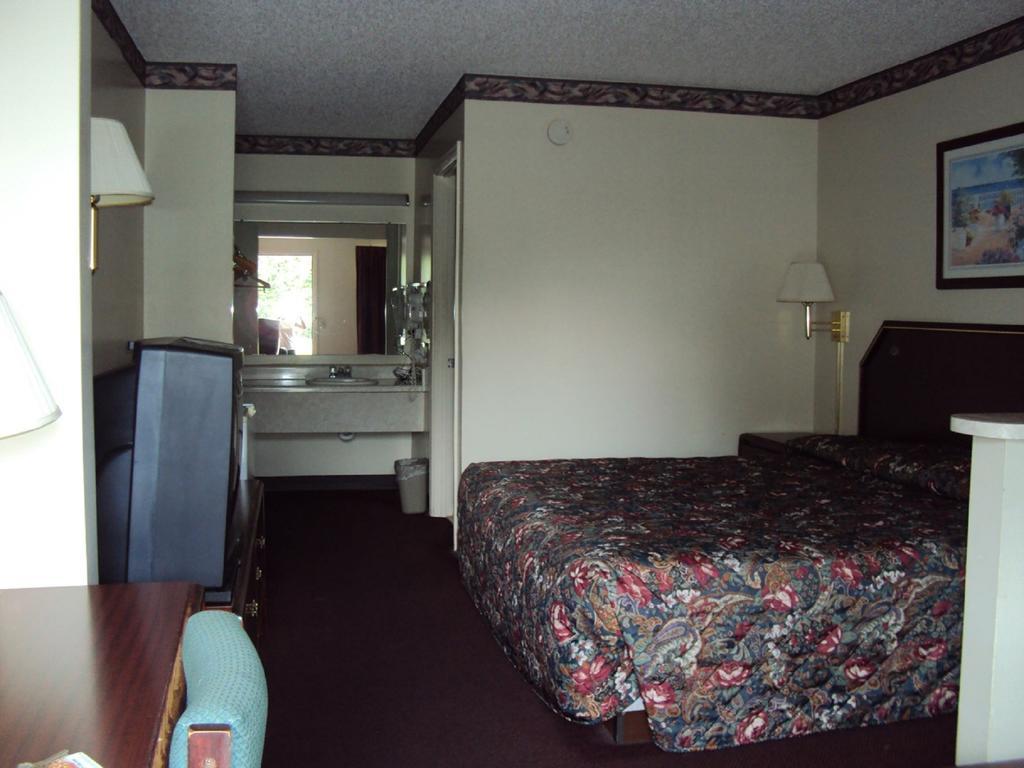 Western Motel Folkston Buitenkant foto